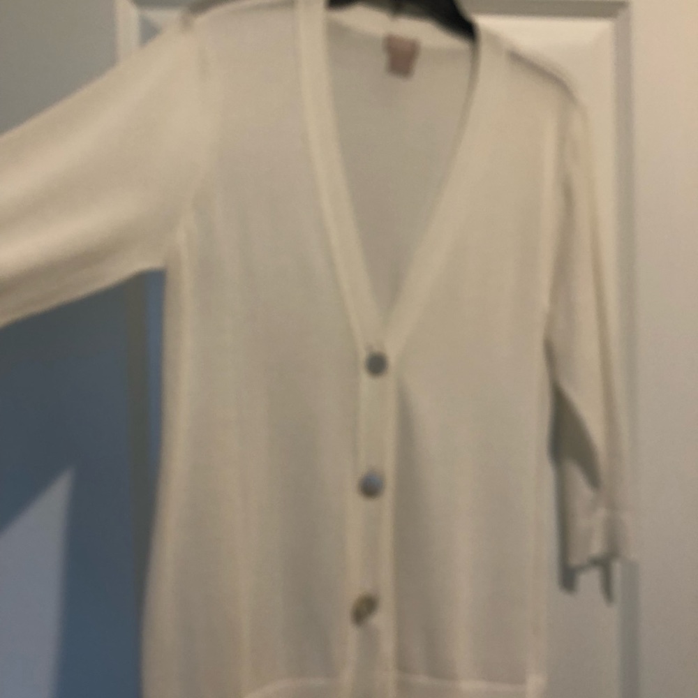 Chico’s White Cardigan Size 2 Lightweight